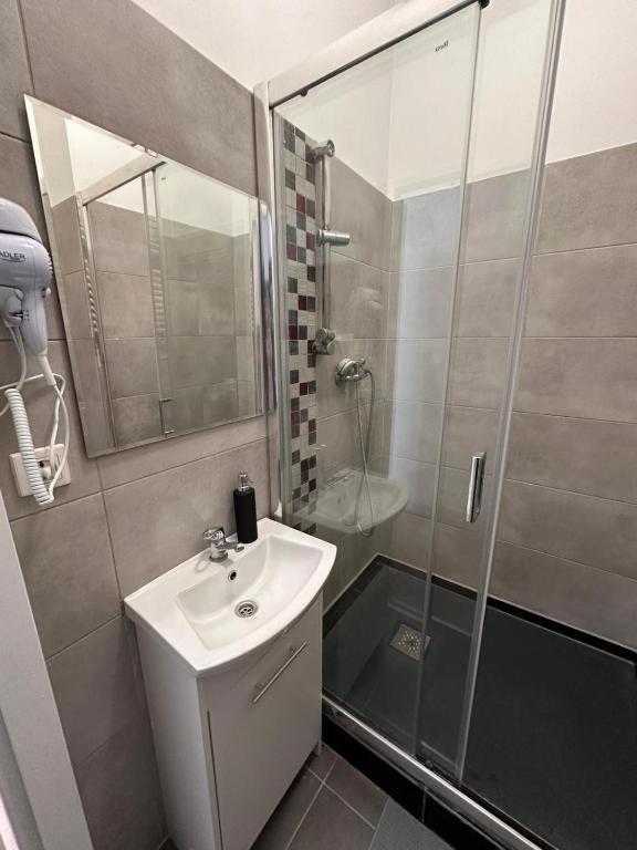 Apartamenty Golebia-Genius Poznań Esterno foto