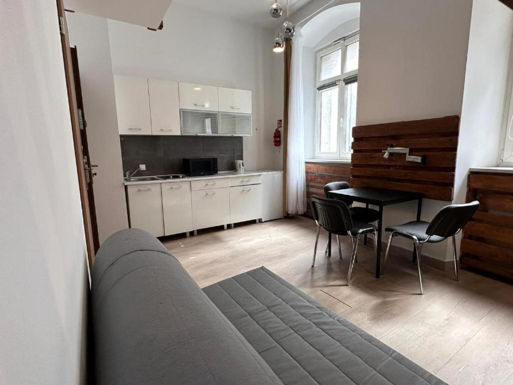 Apartamenty Golebia-Genius Poznań Esterno foto