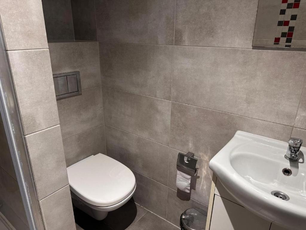 Apartamenty Golebia-Genius Poznań Esterno foto