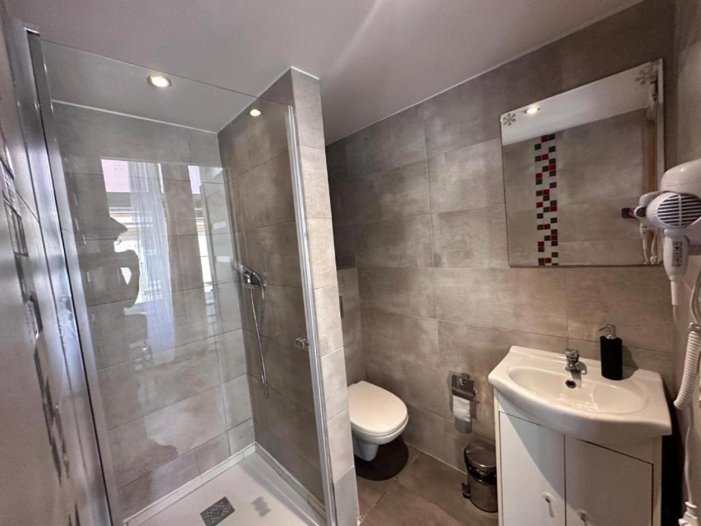Apartamenty Golebia-Genius Poznań Esterno foto